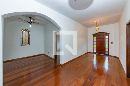 Sala 1 de casa para alugar com 2 quartos, 90m² em Aparecida, Belo Horizonte