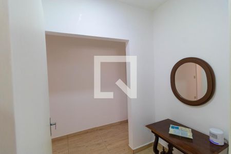 Corredor de casa à venda com 3 quartos, 190m² em Jardim Eulina, Campinas