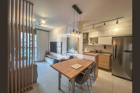 Sala de apartamento para alugar com 1 quarto, 45m² em Centro, Rio de Janeiro