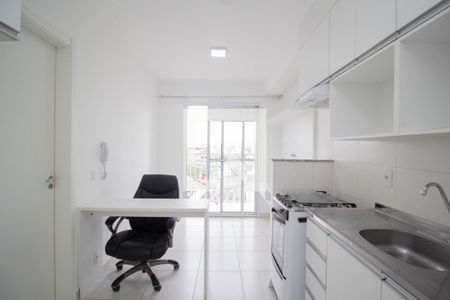 Sala/Cozinha de apartamento à venda com 1 quarto, 28m² em Vila Palmeiras, São Paulo