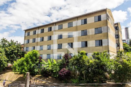 Vista do Quarto 1 de apartamento para alugar com 2 quartos, 50m² em Jardim Maria Beatriz, Carapicuíba