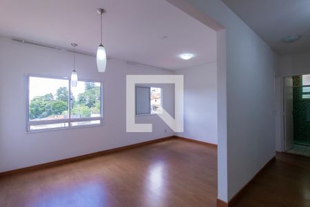 Sala de apartamento para alugar com 2 quartos, 100m² em Jardim Central, Cotia