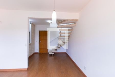 Sala de apartamento para alugar com 2 quartos, 100m² em Jardim Central, Cotia