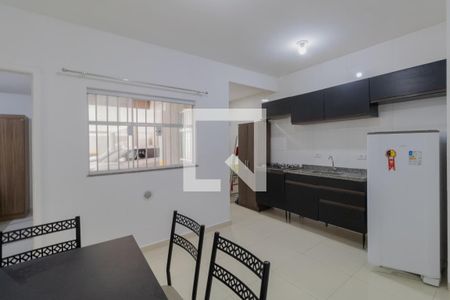 Sala e Cozinha de apartamento para alugar com 2 quartos, 41m² em Itaquera, São Paulo