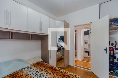 Quarto 2 de apartamento para alugar com 2 quartos, 64m² em Santo Antônio, Porto Alegre