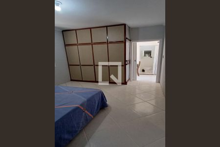 Quarto de kitnet/studio para alugar com 1 quarto, 40m² em Coqueiros, Florianópolis