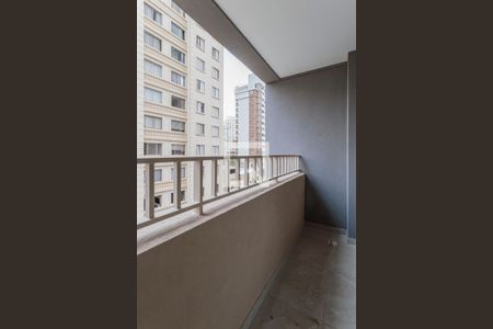 Varanda de kitnet/studio à venda com 1 quarto, 30m² em Vila Nova Conceição, São Paulo