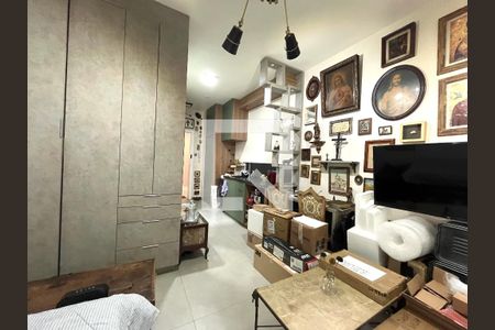 Sala/Quarto de apartamento à venda com 1 quarto, 25m² em Vila Clementino, São Paulo