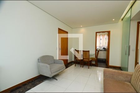 Sala de estar de apartamento à venda com 3 quartos, 80m² em União, Belo Horizonte