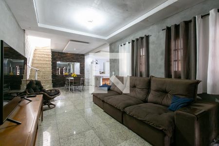 Sala de casa para alugar com 3 quartos, 275m² em Vila Jacuí, São Paulo