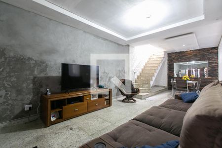 Sala de casa para alugar com 3 quartos, 275m² em Vila Jacuí, São Paulo