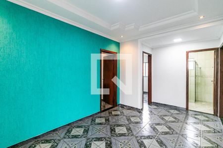 Sala 2 de casa para alugar com 5 quartos, 110m² em Vila Magdalena, Contagem