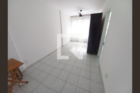 Sala living de apartamento para alugar com 1 quarto, 30m² em Itararé, São Vicente