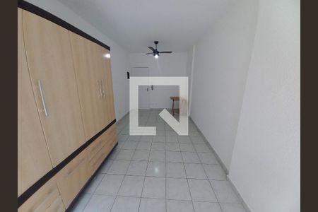 Sala living de apartamento para alugar com 1 quarto, 30m² em Itararé, São Vicente