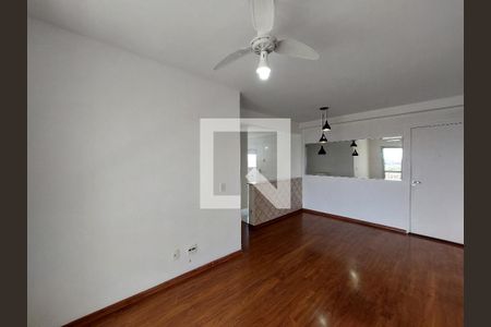 Sala de apartamento para alugar com 2 quartos, 70m² em Vila do Castelo, São Paulo