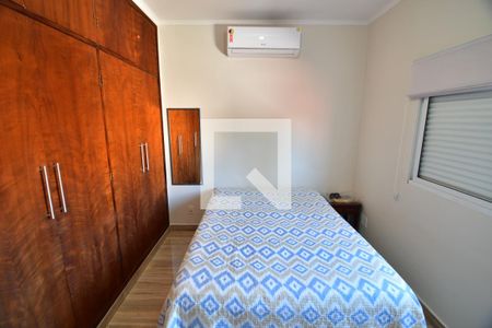 Quarto 1 de casa à venda com 4 quartos, 220m² em Jardim Sao Carlos, Campinas