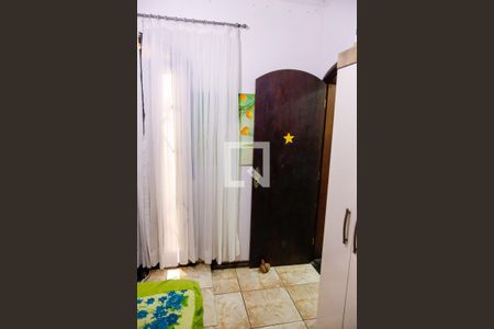 Quarto 2 de casa à venda com 4 quartos, 185m² em Recanto das Rosas, Osasco