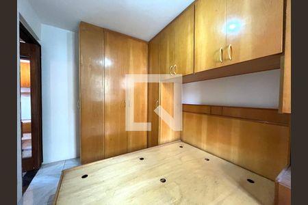 Quarto 1 de apartamento para alugar com 2 quartos, 55m² em Parque Jabaquara, São Paulo