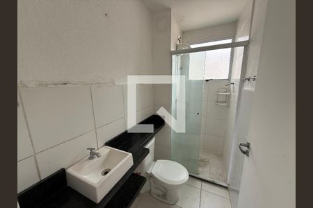 Banheiro de apartamento para alugar com 2 quartos, 42m² em Caxangá, Suzano