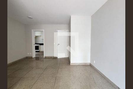 Sala de apartamento para alugar com 2 quartos, 75m² em Funcionários, Belo Horizonte