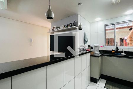 Casa à venda com 260m², 5 quartos e 2 vagas Casa à venda com 260m², 5 quartos e 2 vagasCozinha 2