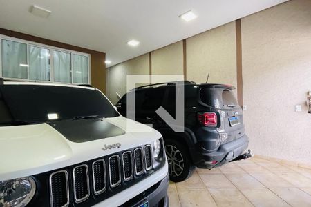 Casa à venda com 260m², 5 quartos e 2 vagas Casa à venda com 260m², 5 quartos e 2 vagasGaragem