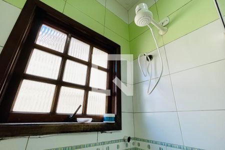 Casa à venda com 260m², 5 quartos e 2 vagas Casa à venda com 260m², 5 quartos e 2 vagasBanheiro