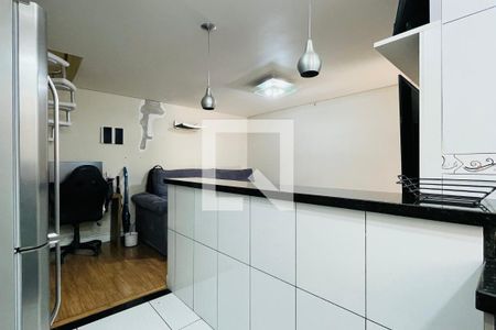 Casa à venda com 260m², 5 quartos e 2 vagas Casa à venda com 260m², 5 quartos e 2 vagasCozinha 2