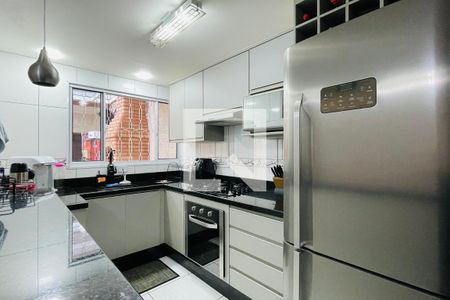 Casa à venda com 260m², 5 quartos e 2 vagas Casa à venda com 260m², 5 quartos e 2 vagasCozinha 2