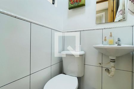 Casa à venda com 260m², 5 quartos e 2 vagas Casa à venda com 260m², 5 quartos e 2 vagasLavabo 2