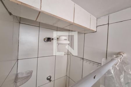 Banheiro Social de kitnet/studio para alugar com 1 quarto, 32m² em Centro, Ribeirão Preto