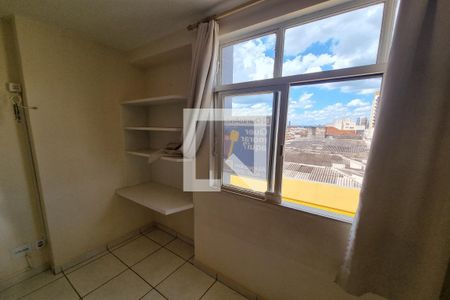 Sala - Dormitório de kitnet/studio para alugar com 1 quarto, 32m² em Centro, Ribeirão Preto