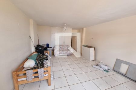 Sala - Dormitório de kitnet/studio para alugar com 1 quarto, 32m² em Centro, Ribeirão Preto