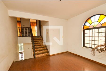 Sala de estar de casa à venda com 3 quartos, 268m² em Cidade Nova, Belo Horizonte