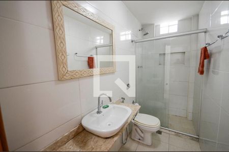 Banheiro de apartamento à venda com 1 quarto, 48m² em Maracanã, Rio de Janeiro