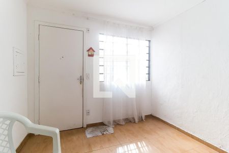 Sala de apartamento para alugar com 2 quartos, 52m² em Jardim Itamarati, Poá