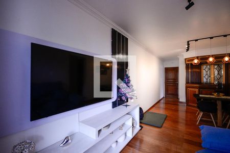 Sala  de apartamento à venda com 3 quartos, 72m² em Jardim Caraguat, São Paulo