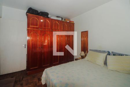 Quarto 1 de apartamento à venda com 2 quartos, 68m² em Vila Ipiranga, Porto Alegre