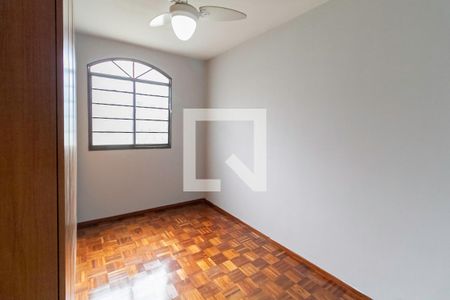 Quarto 2 de apartamento para alugar com 3 quartos, 88m² em Liberdade, Belo Horizonte