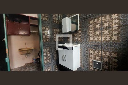 Banheiro de casa para alugar com 1 quarto, 100m² em Vila Guarani, Santo André