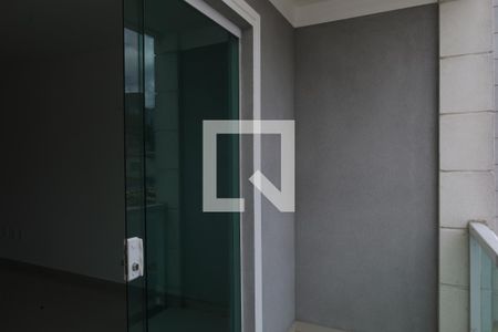 Sacada da sala de casa para alugar com 3 quartos, 180m² em Jardim Norma, São Paulo