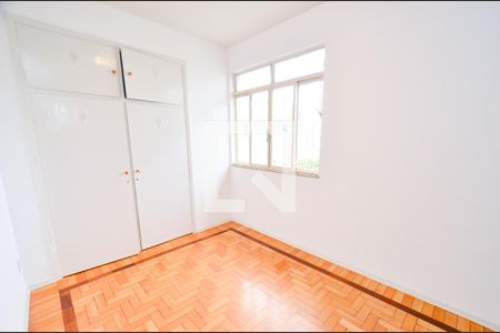 Quarto2 de apartamento à venda com 3 quartos, 90m² em Cruzeiro, Belo Horizonte