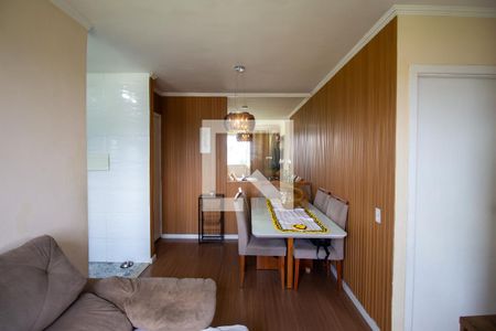 Sala de apartamento para alugar com 2 quartos, 41m² em Jardim das Oliveiras, Itaquaquecetuba