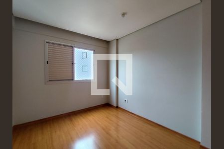 Quarto 2 de apartamento para alugar com 3 quartos, 70m² em União, Belo Horizonte