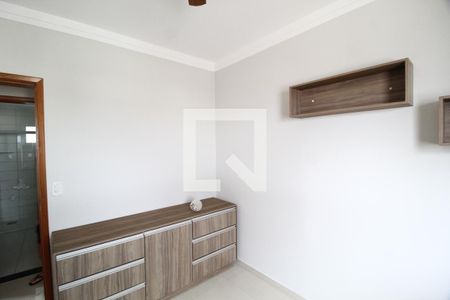 Quarto 1 de apartamento para alugar com 4 quartos, 165m² em Santa Mônica, Uberlândia