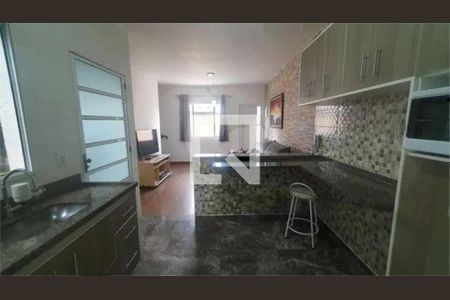 Casa à venda com 2 quartos, 104m² em Itaquera, São Paulo