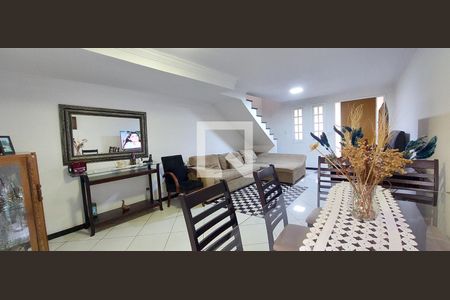 Sala de casa para alugar com 4 quartos, 200m² em Vila Camilópolis, Santo André