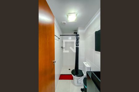 Banheiro de apartamento para alugar com 1 quarto, 30m² em Água Rasa, São Paulo