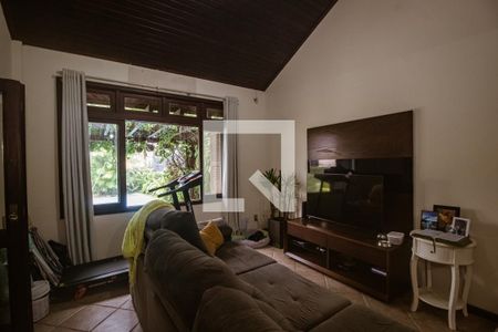 Sala de casa à venda com 4 quartos, 219m² em Menino Deus, Porto Alegre