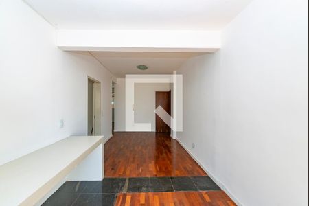 Sala 2 de apartamento à venda com 3 quartos, 140m² em Santa Lúcia, Belo Horizonte